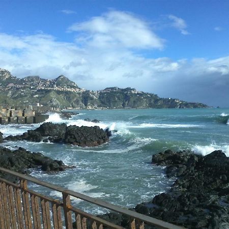 Taormina Holidays 지아르디니낙소스 외부 사진